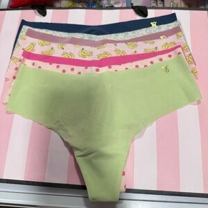Victoria’s Secret No-Show Thong Pack